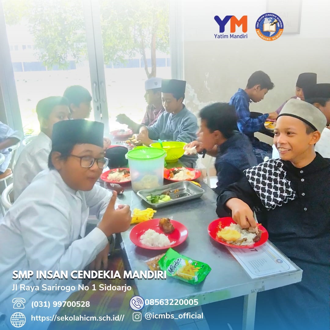 Makan Siang Hari Ini